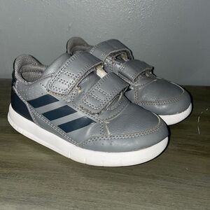 Kids adidas 8K
